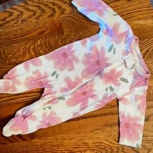 Zipper simple painted elements one piece